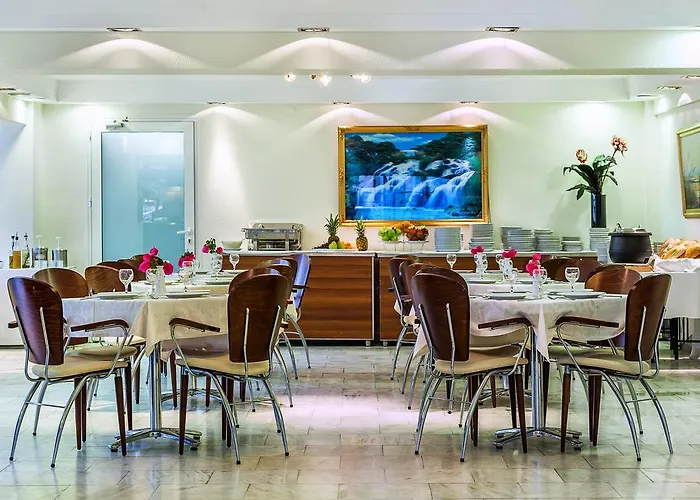 ホテル Elinotel Polis 3*