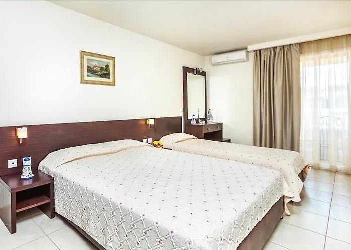 Elinotel Polis 3*