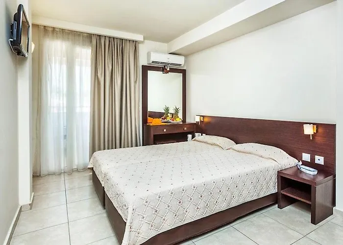 Elinotel Polis 3* Ханиоти