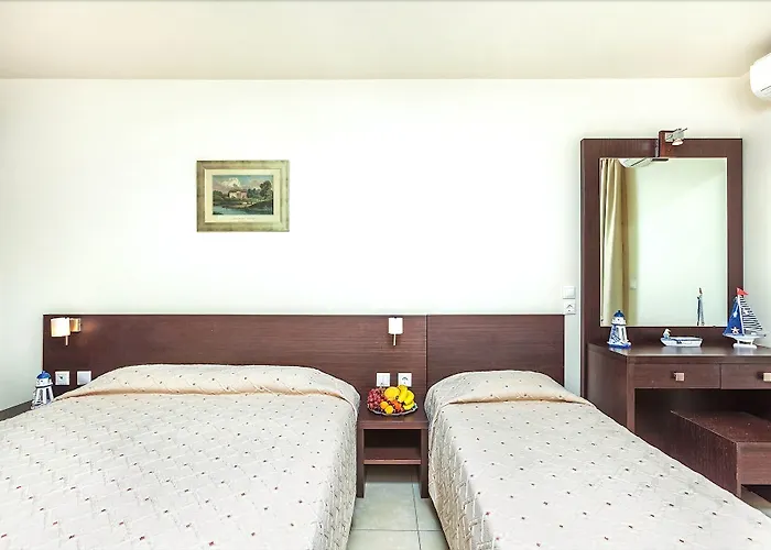 Отель Elinotel Polis