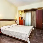 Elinotel Polis Ханиоти