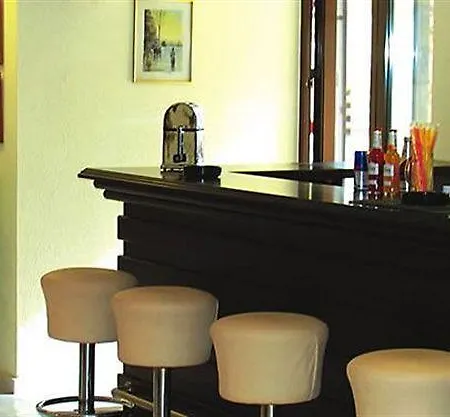 فندق Elinotel Polis 3*