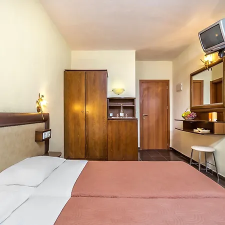 Elinotel Polis 3* Chanioti